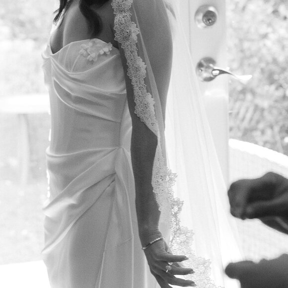 Sarah Seven Veil - Picture 2 of 13